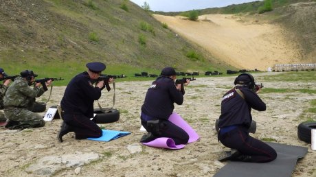 В Пензе прошли соревнования полицейских по стрельбе