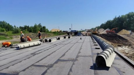 Ремонт моста через реку Ижмору приближается к финалу