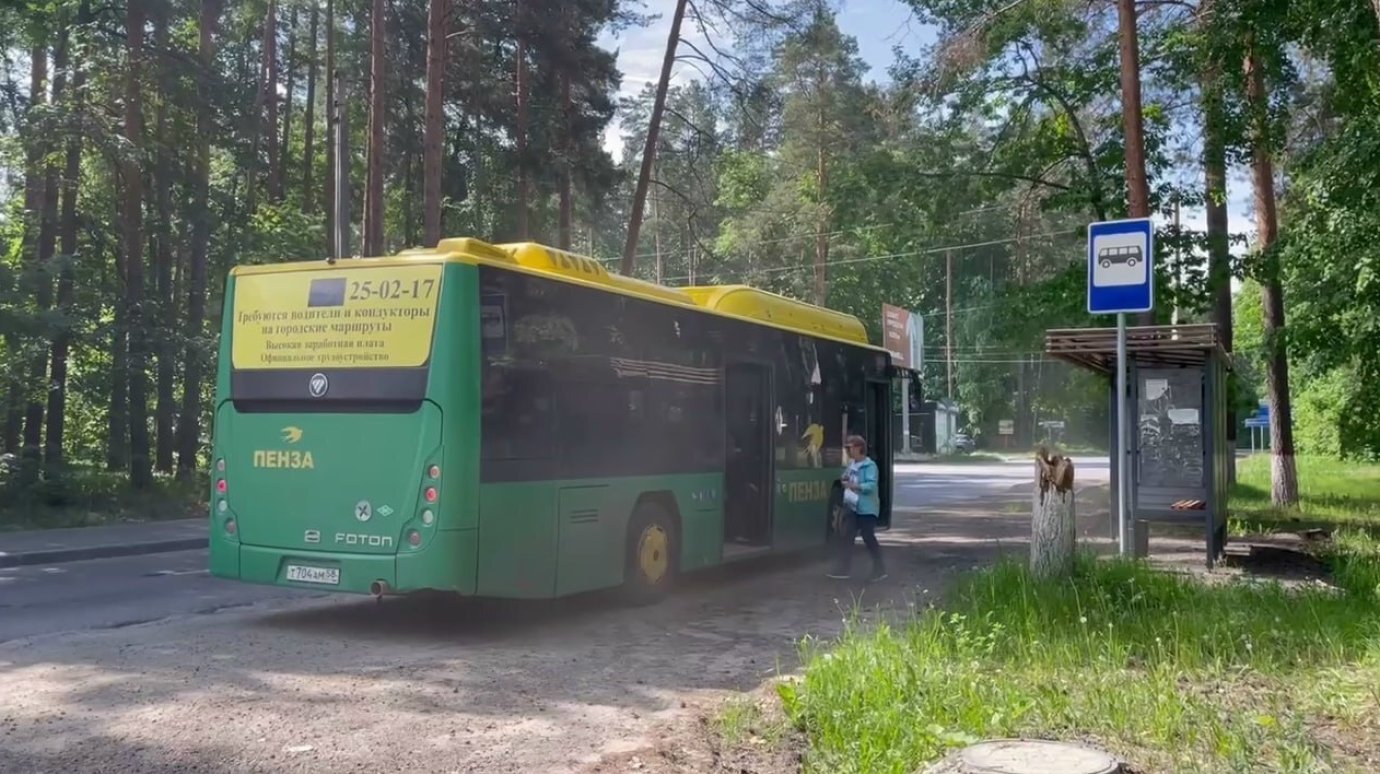 В Пензе проследили, нарушают ли автобусы № 93 правила остановки