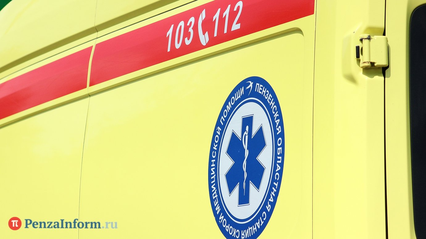 В Засечном подросток-мотоциклист въехал в ограждение и сбил мальчика