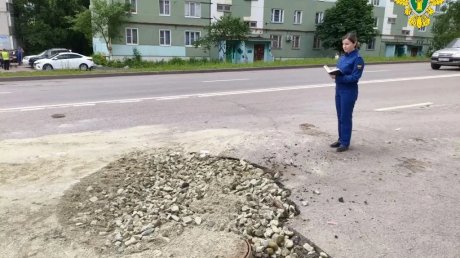 Ставший причиной ДТП провал на улице Кижеватова устранили
