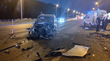 Появились новые фото с места смертельного ДТП у Поселка ЗИФ