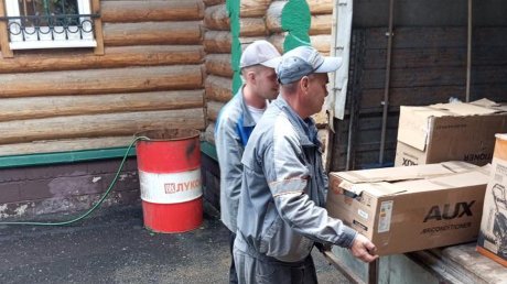 Из Пензы отправили бойцам СВО копченое сало и рульку