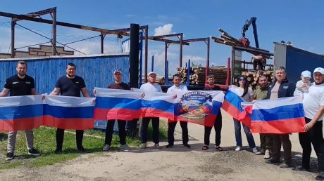 Губернатор сообщил об отправке в зону СВО 40 тонн леса-кругляка