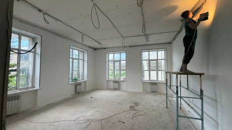 В Пензе продолжают капитально ремонтировать 3 учебных заведения