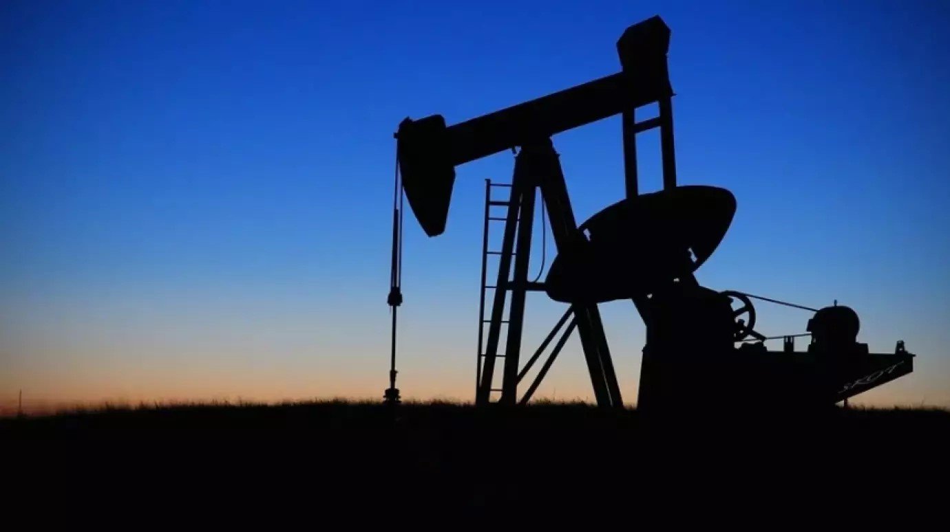 Объем доходов России от нефтяного экспорта оценили