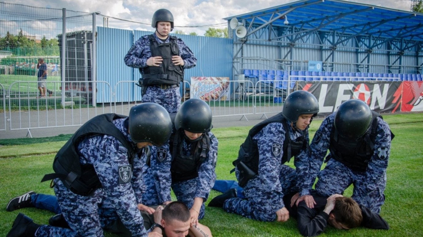 В Пензе потренировались охранять порядок на массовых мероприятиях