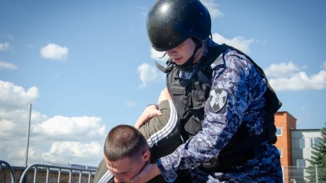 В Пензе потренировались охранять порядок на массовых мероприятиях