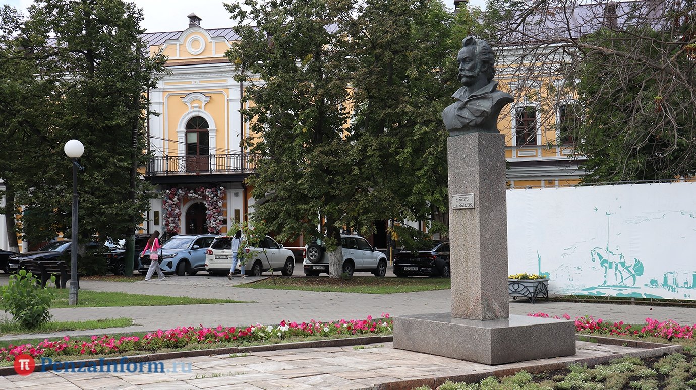 В сквере Давыдова пройдет фестиваль «Сказка - улицам города»