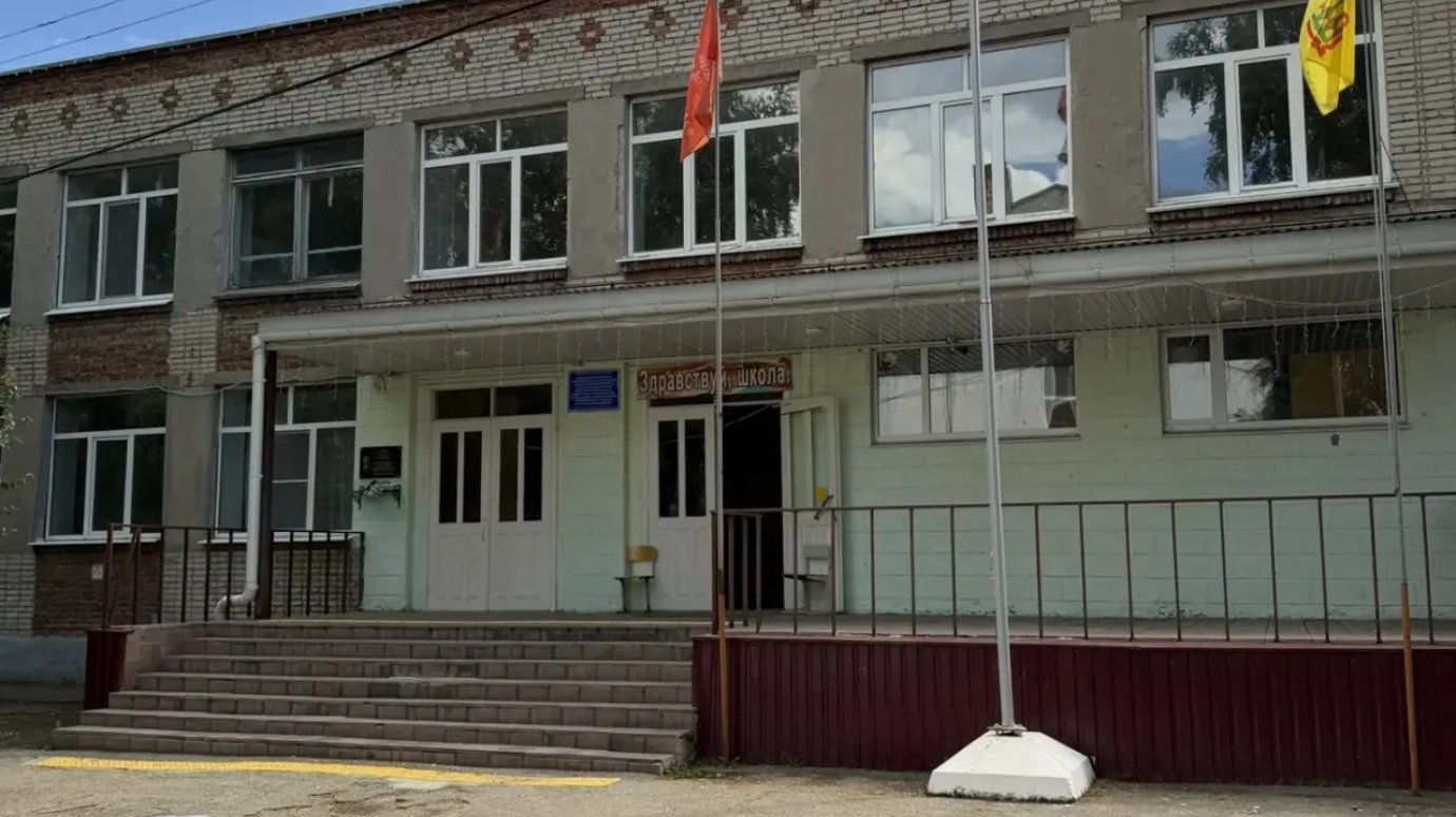 В Кузнецке завершен первый этап ремонта школы № 14