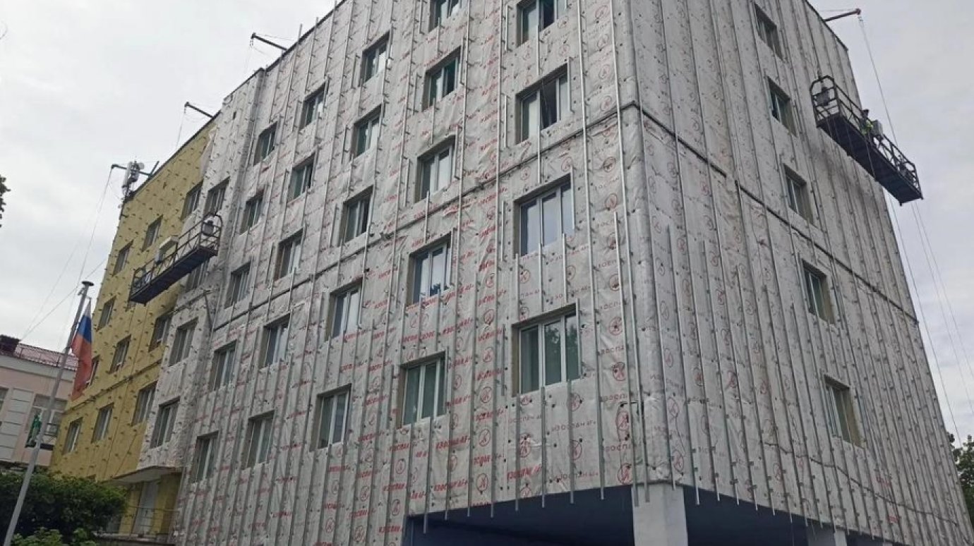 Мурал на фасаде пензенского колледжа пообещали сохранить
