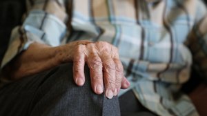 Игры разума. Уход за больным деменцией: убийство, пансионат, сиделка