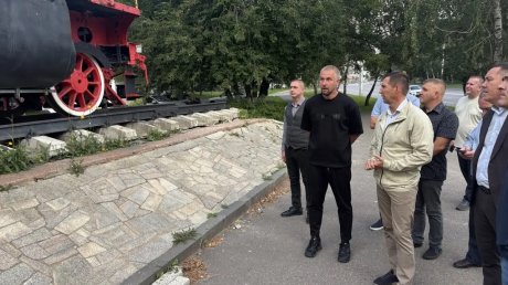 В Пензе почистят и покрасят памятник «Паровоз Су 213-89»
