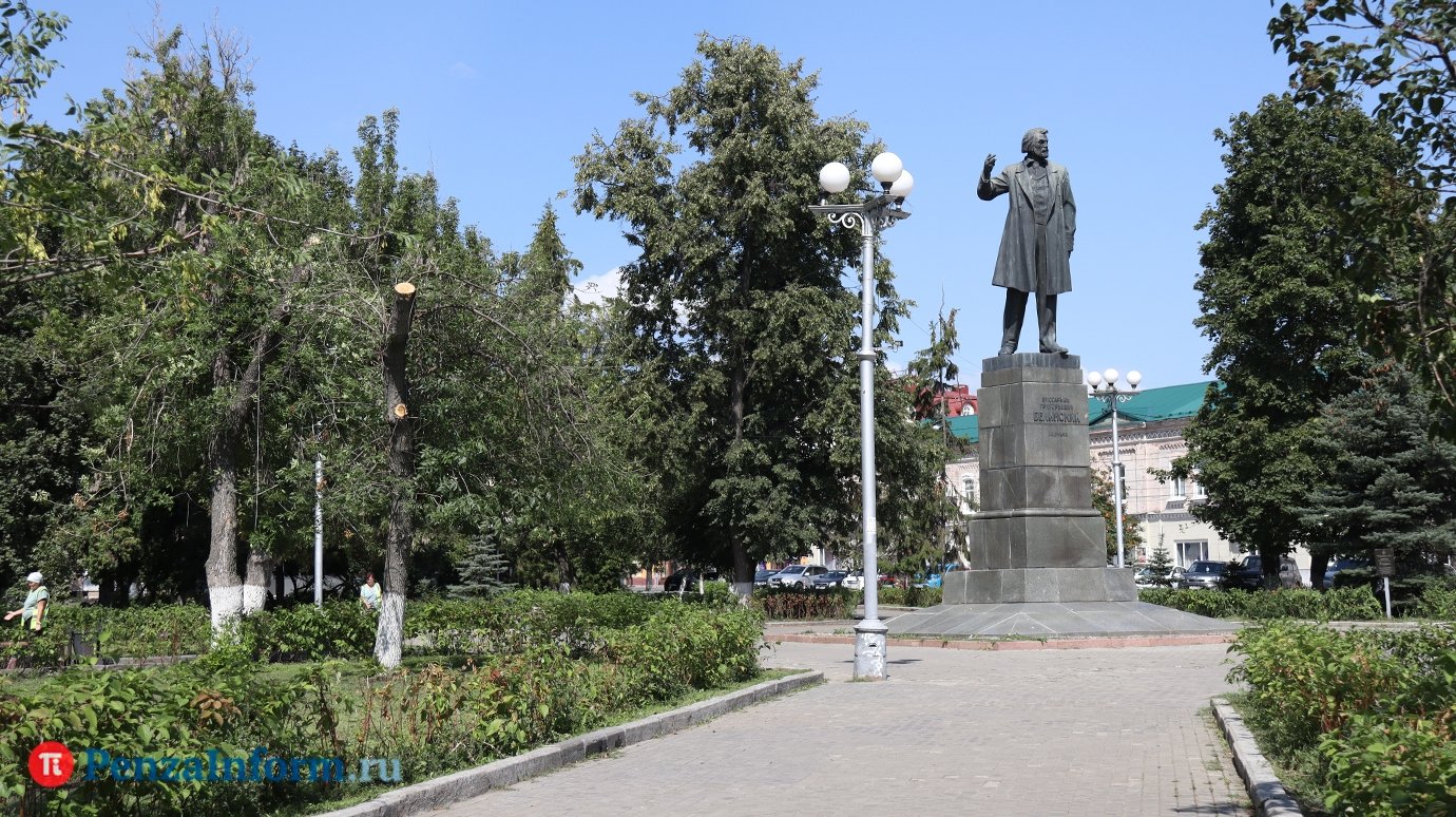 В сквере Белинского напротив драмтеатра уложат асфальт