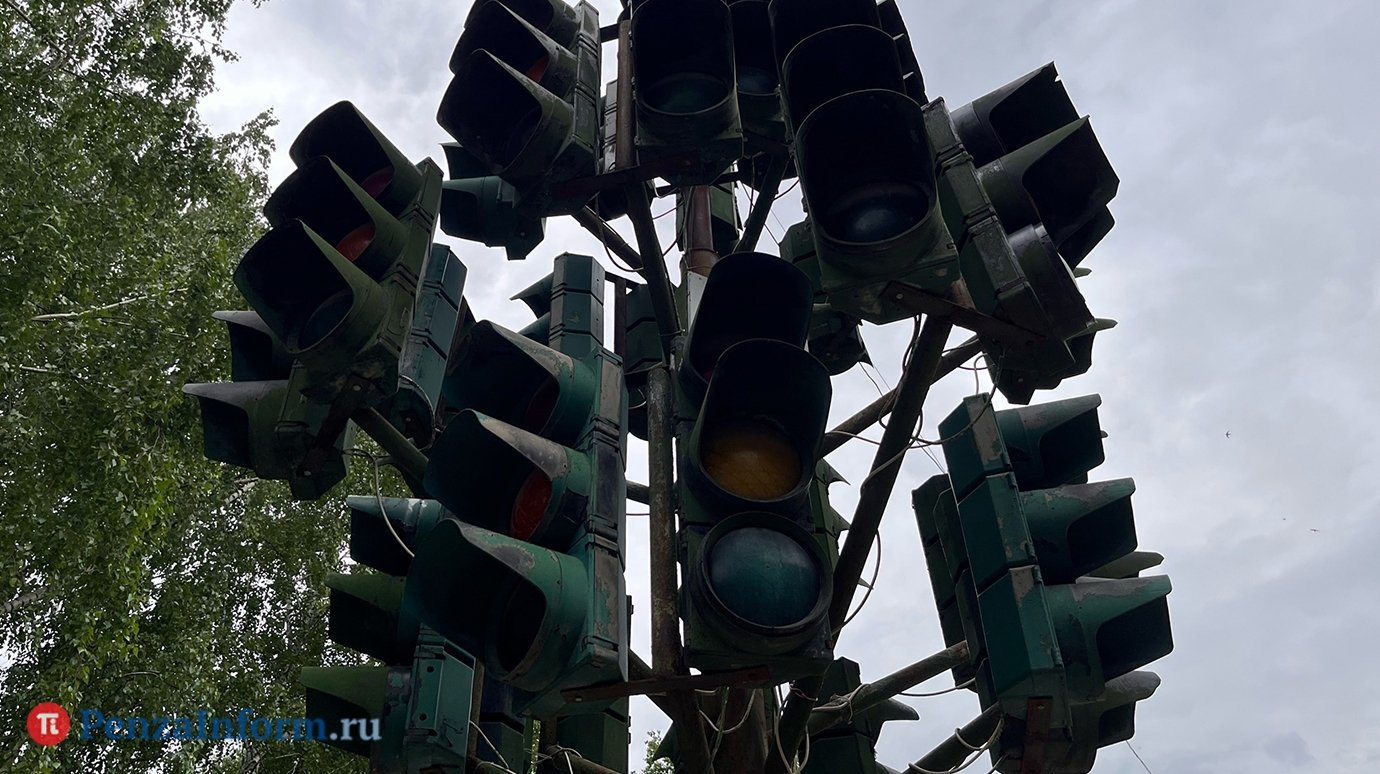 В Пензе планируют восстановить «Светофорное дерево»
