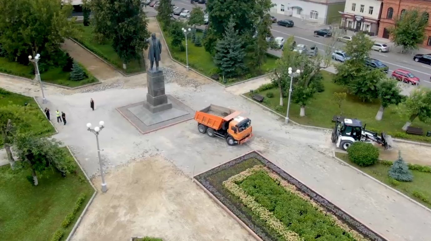 В сквере Белинского отреставрируют фонари, установленные в 1954 году