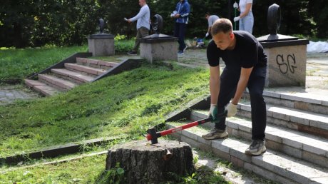 В Пензе привели в порядок сквер на пересечении ул. К. Маркса и Красной
