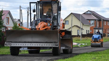 В Заре отсыплют асфальтовой крошкой более 50 участков дорог
