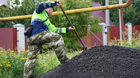 В Заре отсыплют асфальтовой крошкой более 50 участков дорог