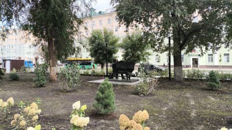 В Пензе благоустроили сквер у памятника А. П. Баталину