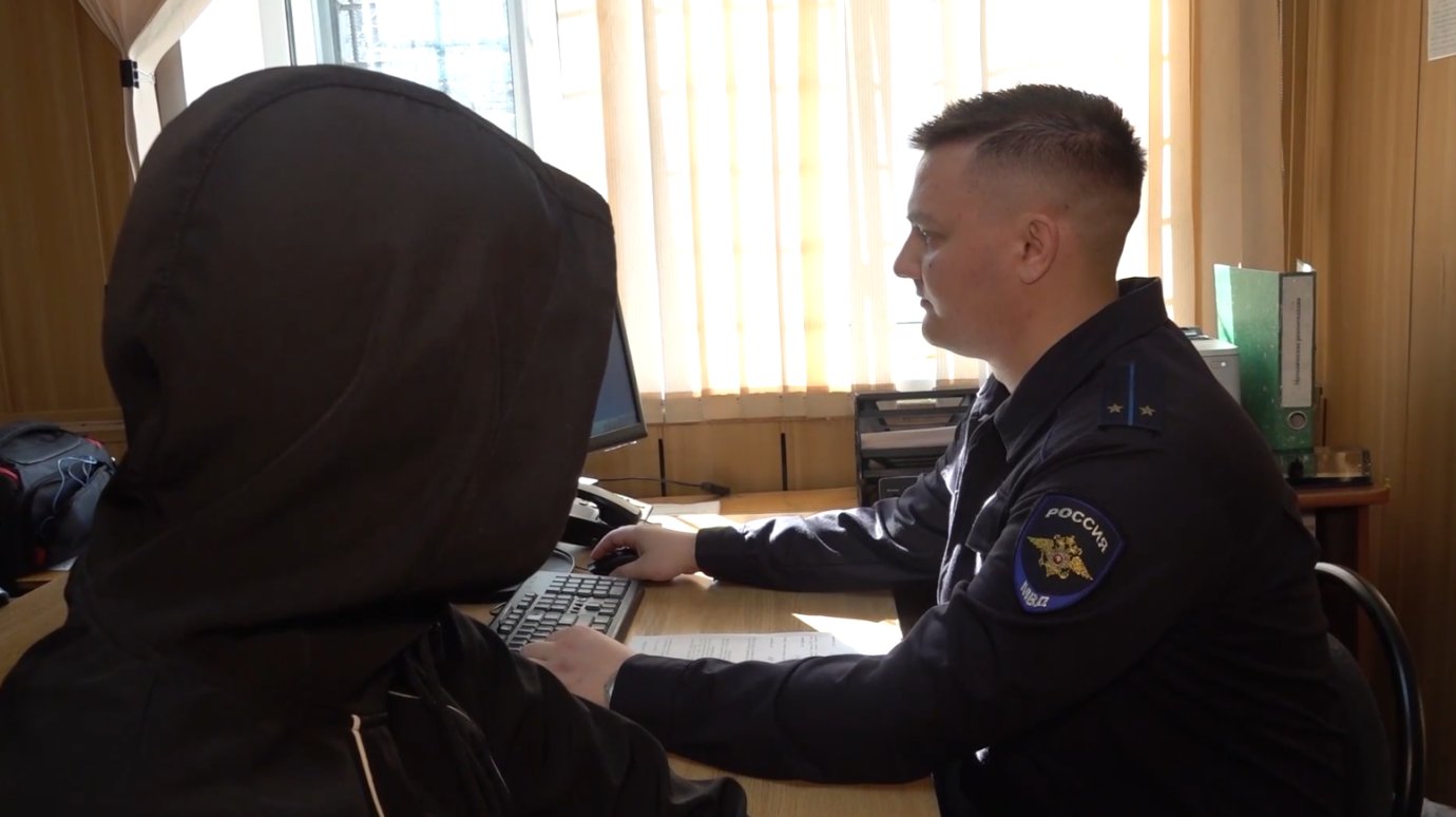 Пожилая пензячка потеряла 4,5 млн после сообщения о взятых кредитах
