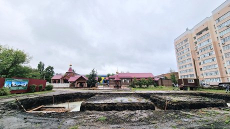 В Кузнецке заложили первый камень храма Александра Невского