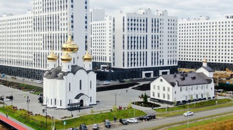 В «Лугометрии» освятили храм преподобного Вениамина Печерского