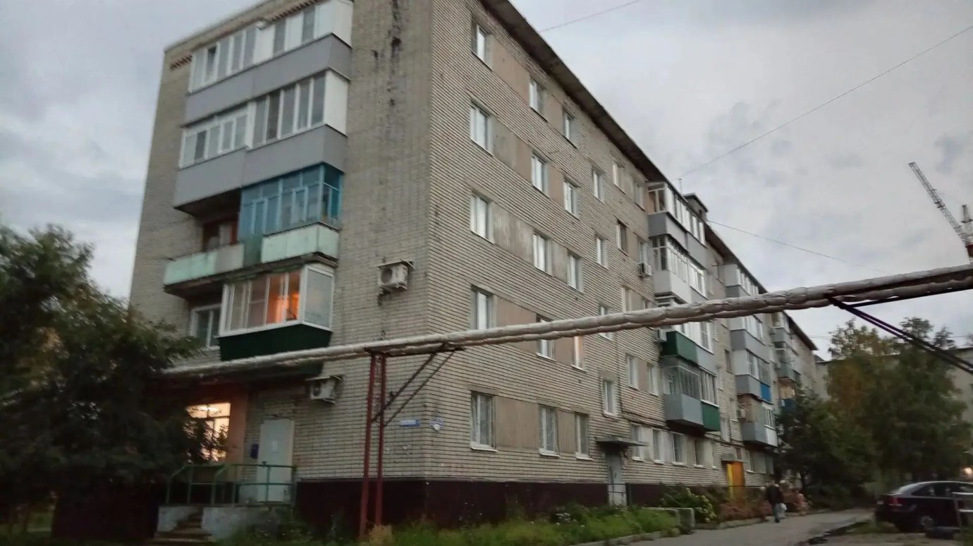 Подвал пятиэтажки на Шуисте заливает канализационными стоками