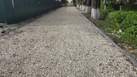 В Кузнецке продолжается благоустройство скверов и площадей