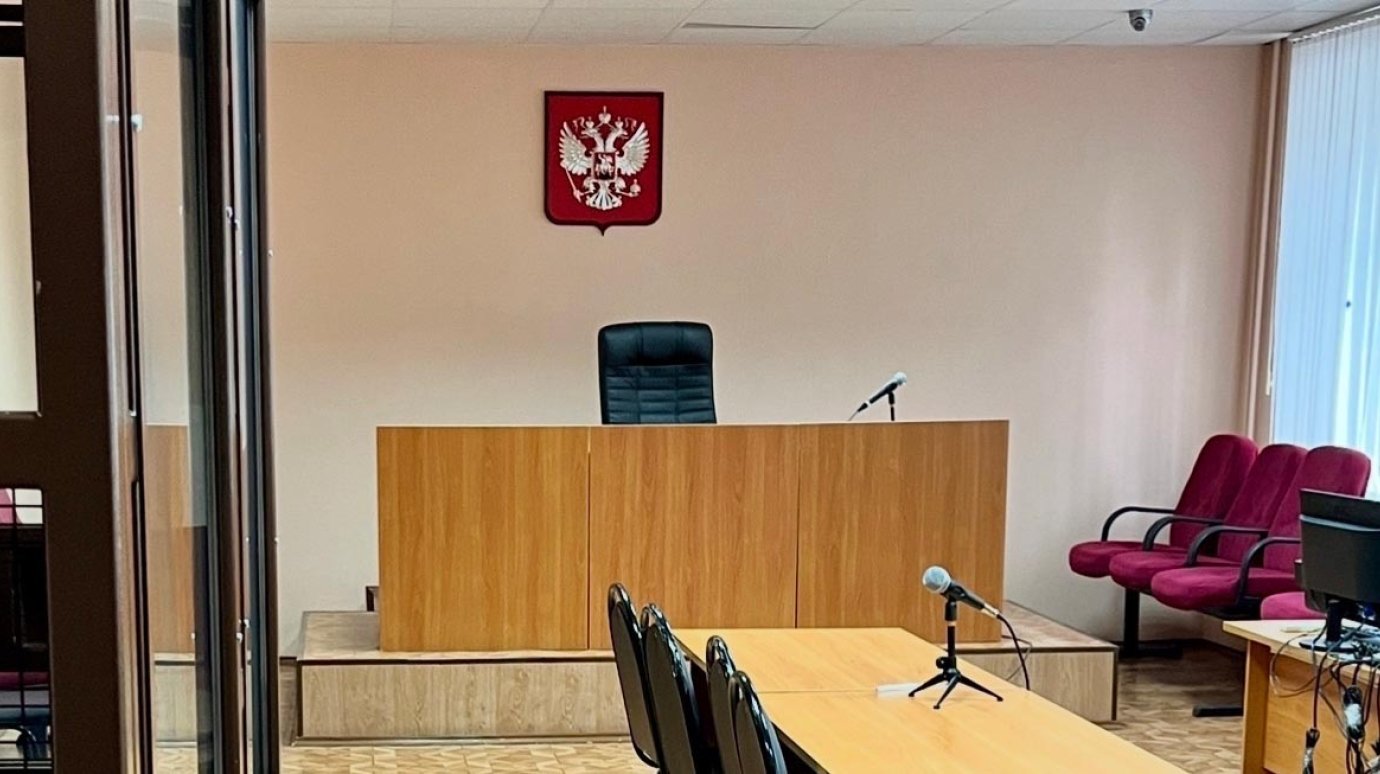 В Заречном вынесли приговор скупщику банковских карт
