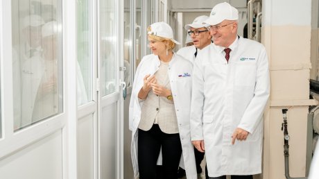 Министр сельского хозяйства России Оксана Лут посетила «Молком»