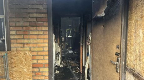 В селе Грабово загорелся двухквартирный дом