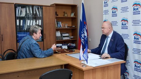 Вадим Супиков выслушал обращения избирателей