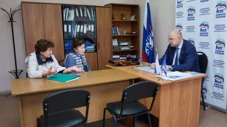 Вадим Супиков выслушал обращения избирателей