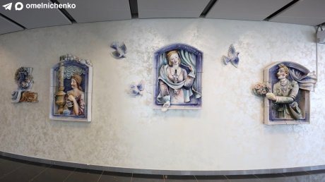 В филармонии разместили рельефы, украшавшие «Кафе на Рождественской»