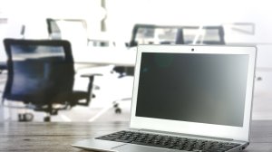 Россиян предупредили об изменении цен на смартфоны и ноутбуки