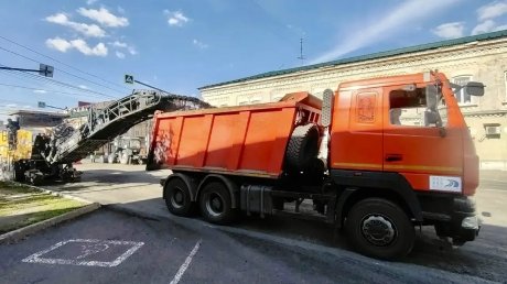 В Пензе продолжается обновление асфальта на 2 улицах