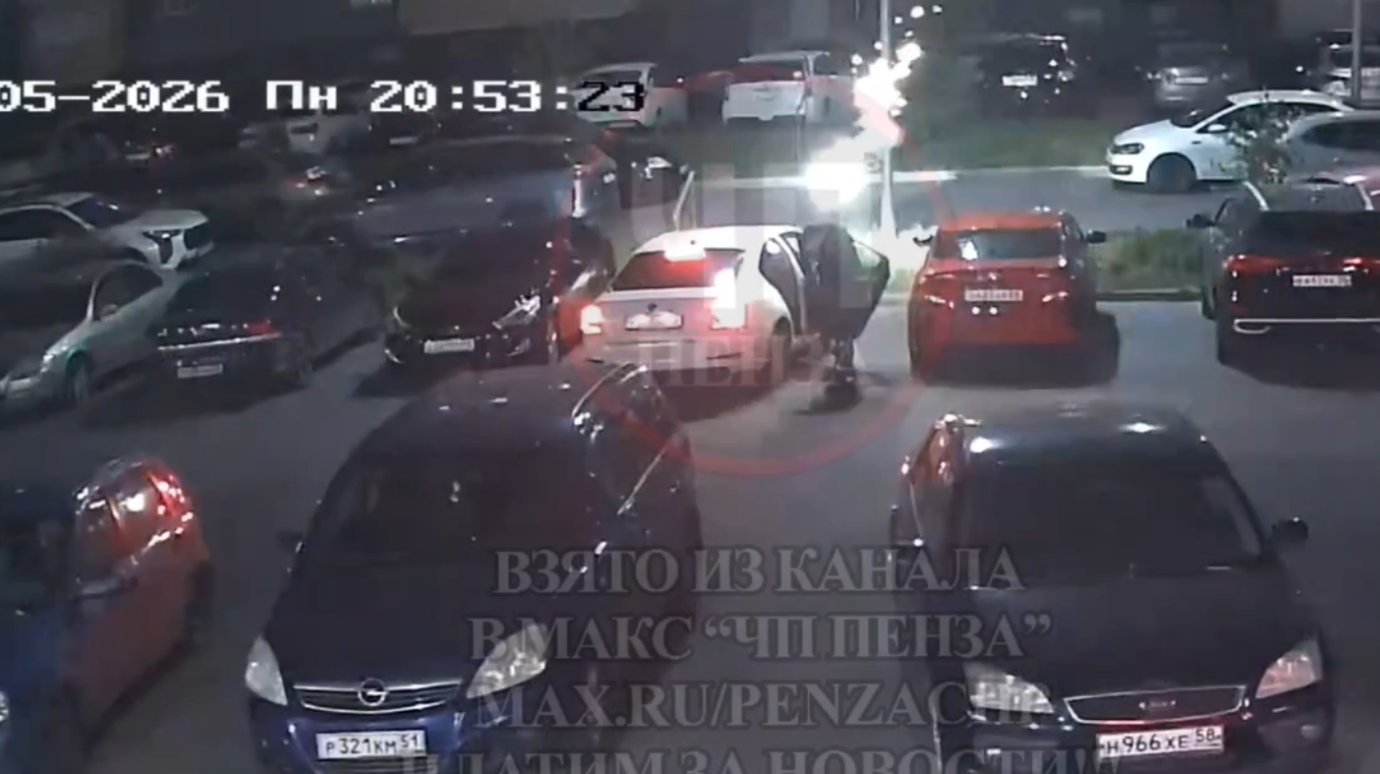 В Засечном мужчина устроил стрельбу на парковке у дома