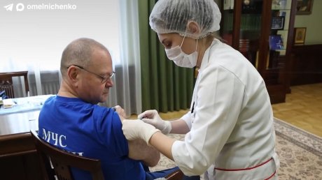 Олег Мельниченко напомнил пензенцам о вакцинации от гриппа