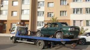 В Октябрьском районе эвакуировали брошенные машины