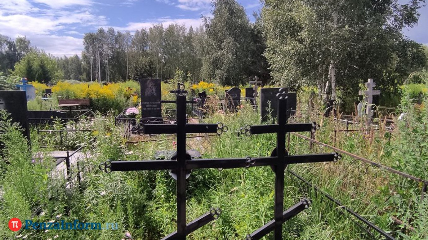 В Кузнецке мужчину избили из-за работ на кладбище