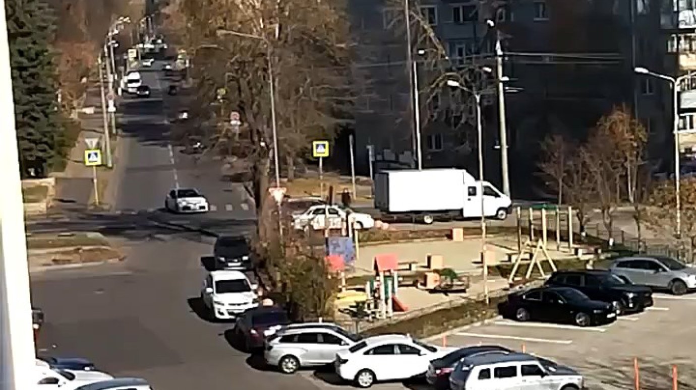 Пешеходы на Тамбовской пользуются несуществующим переходом