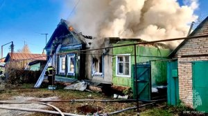В Пензе на улице Мебельной выгорела квартира в частном доме