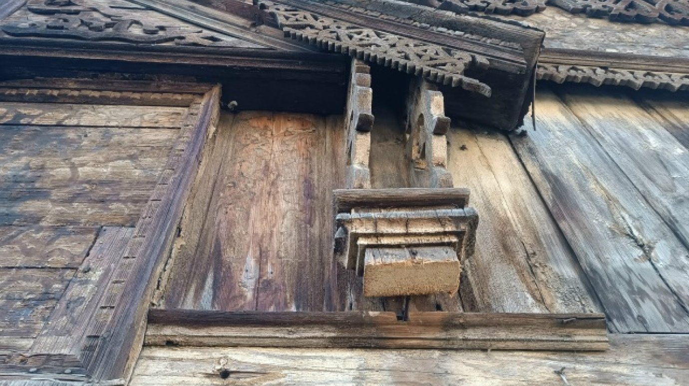 Пензенцы разбирают на части старинный дом на улице Гладкова